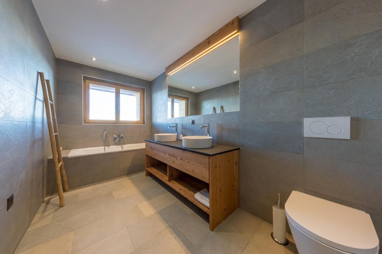 Oak Tree Chalet - On The Ski Slope - Luxury! Нанда Екстер'єр фото