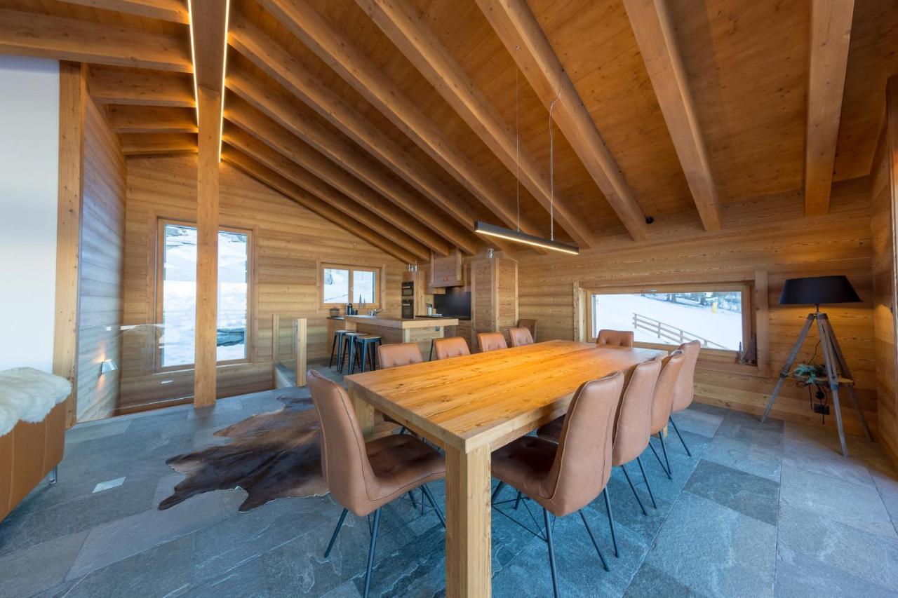 Oak Tree Chalet - On The Ski Slope - Luxury! Нанда Екстер'єр фото